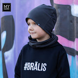 Children's hat with a tunnel scarf