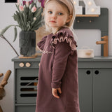 Sweatshirt dress with frills SUUR ÕDE