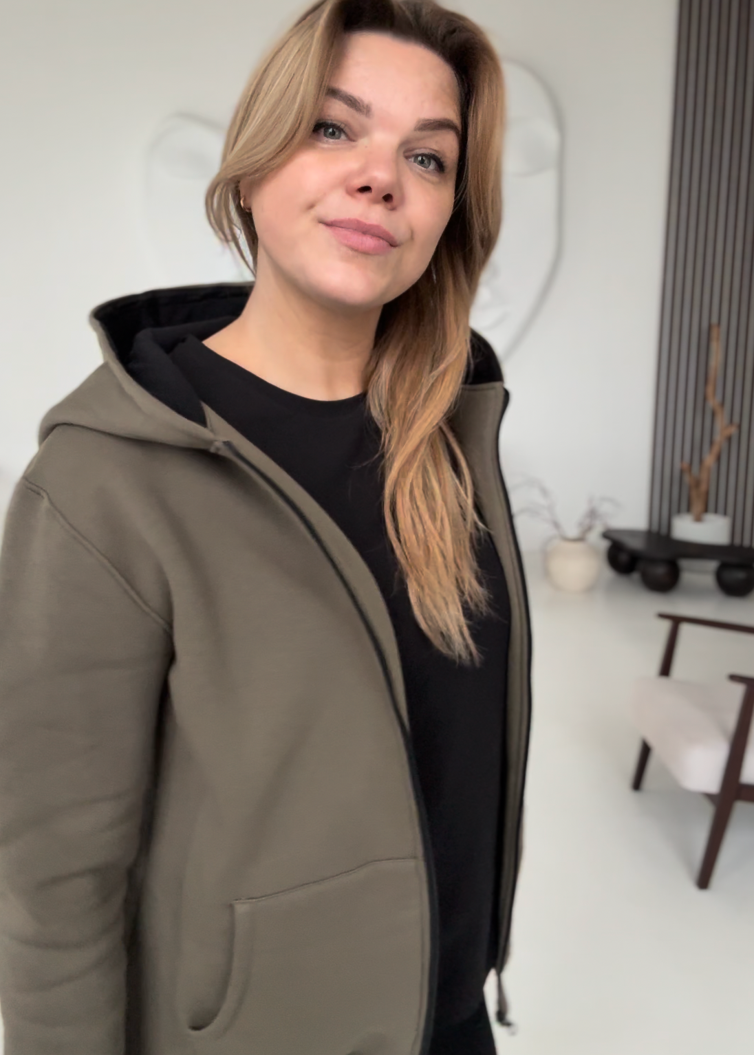 BASIC naiste kapuutsiga dressipluus