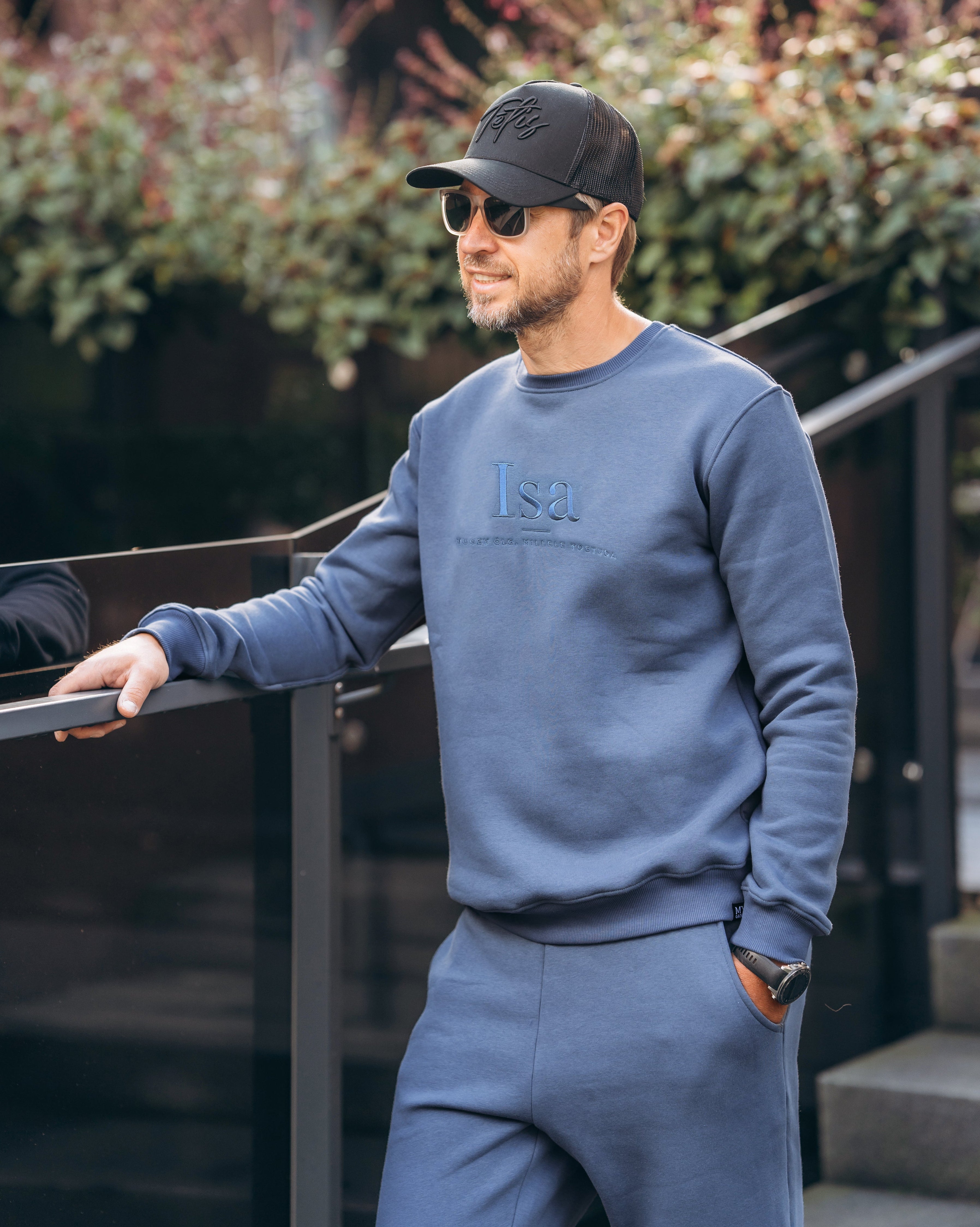 Hoodie/Dressipluus ISA. TUGEV ÕLG, MILLELE TOETUDA 