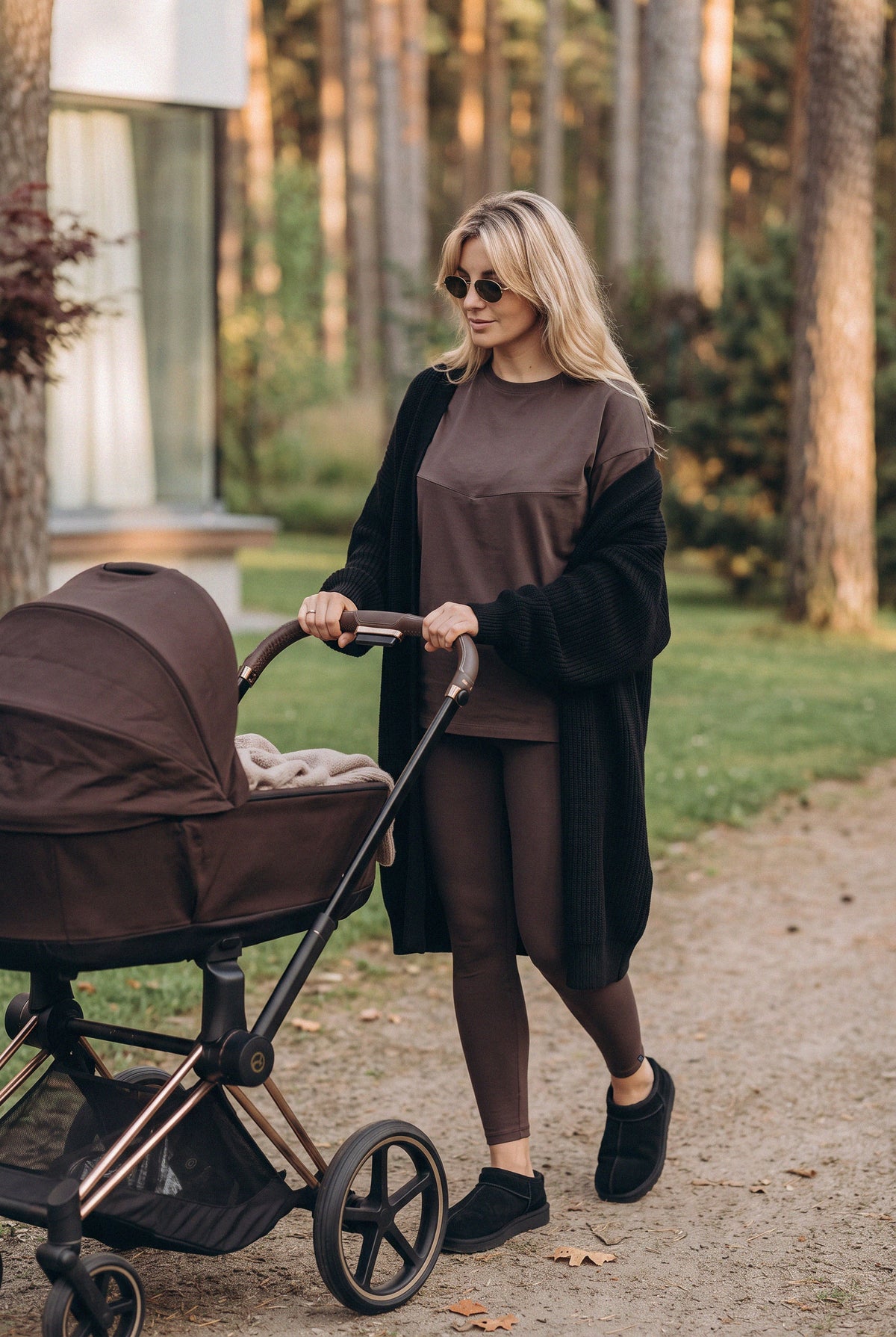 BASIC rasedate Oversize T-särk